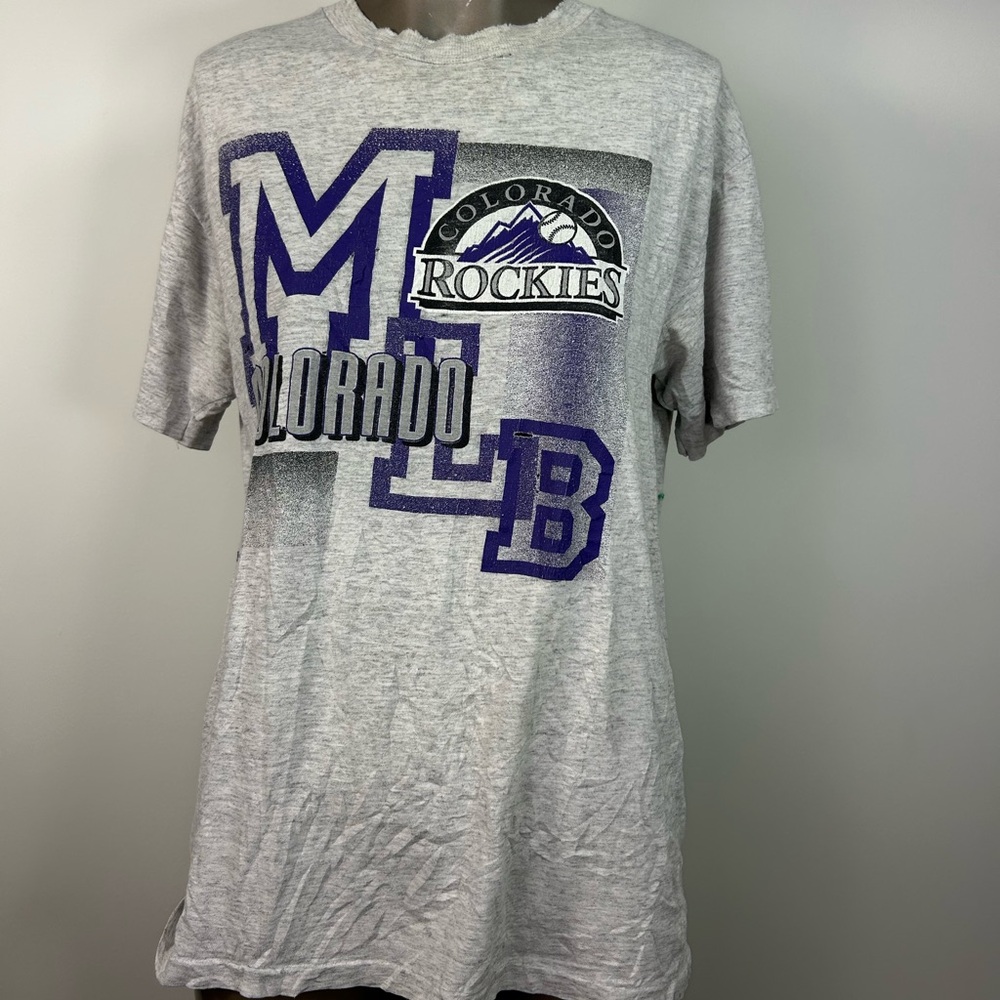 Vintage MLB Colorado Rockies T-shirt Men’s Size Small Grey Shirt Sleeve 1993